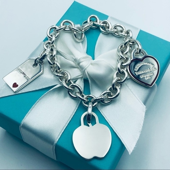 Tiffany & Co CUSTOM New York Heart ID Tag Apple Charm Bracelet with PACKAGING - Picture 1 of 14